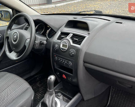 Рено Меган 2006 в Хороле на Automoto.ua Бежевый Рено Меган, объемом двигателя 1.6 л и пробегом 240 тыс. км за 5299 $, фото 41 на Automoto.ua