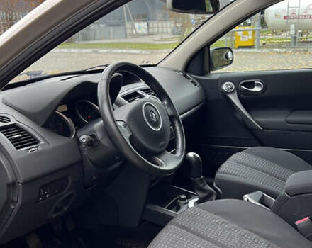 Рено Меган 2006 в Хороле на Automoto.ua Бежевый Рено Меган, объемом двигателя 1.6 л и пробегом 240 тыс. км за 5299 $, фото 25 на Automoto.ua