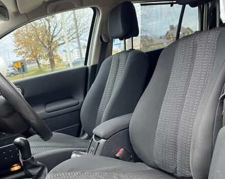 Рено Меган 2006 в Хороле на Automoto.ua Бежевый Рено Меган, объемом двигателя 1.6 л и пробегом 240 тыс. км за 5299 $, фото 26 на Automoto.ua