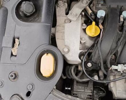 Бежевый Рено Меган, объемом двигателя 1.99 л и пробегом 404 тыс. км за 6000 $, фото 32 на Automoto.ua