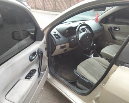 Бежевый Рено Меган, объемом двигателя 1.6 л и пробегом 249 тыс. км за 3800 $, фото 7 на Automoto.ua