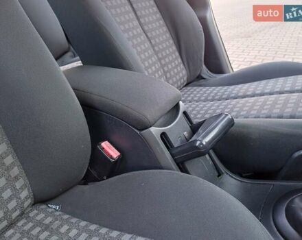 Бежевый Рено Меган, объемом двигателя 1.6 л и пробегом 195 тыс. км за 4800 $, фото 30 на Automoto.ua