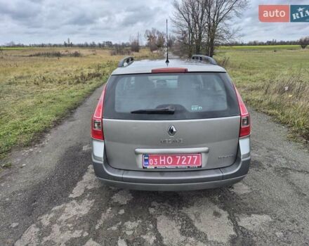 Бежевый Рено Меган, объемом двигателя 1.6 л и пробегом 135 тыс. км за 5450 $, фото 1 на Automoto.ua