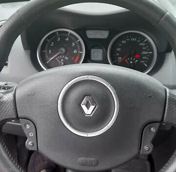 Бежевый Рено Меган, объемом двигателя 1.6 л и пробегом 370 тыс. км за 4000 $, фото 20 на Automoto.ua