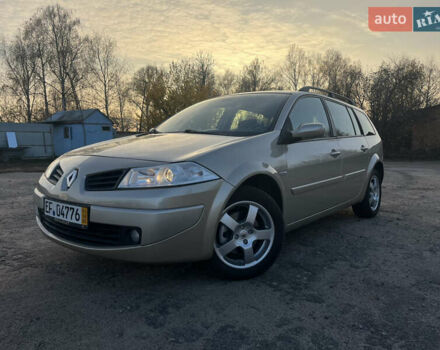 Бежевый Рено Меган, объемом двигателя 1.6 л и пробегом 177 тыс. км за 5899 $, фото 13 на Automoto.ua