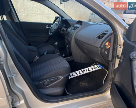 Бежевый Рено Меган, объемом двигателя 1.6 л и пробегом 177 тыс. км за 5899 $, фото 30 на Automoto.ua