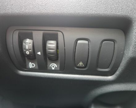 Бежевий Рено Меган, об'ємом двигуна 1.6 л та пробігом 220 тис. км за 5300 $, фото 19 на Automoto.ua