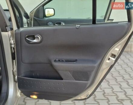 Бежевый Рено Меган, объемом двигателя 1.6 л и пробегом 195 тыс. км за 4800 $, фото 25 на Automoto.ua