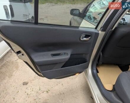 Бежевий Рено Меган, об'ємом двигуна 1.6 л та пробігом 240 тис. км за 4700 $, фото 15 на Automoto.ua