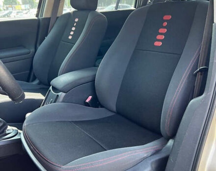 Бежевый Рено Меган, объемом двигателя 2 л и пробегом 190 тыс. км за 6300 $, фото 8 на Automoto.ua