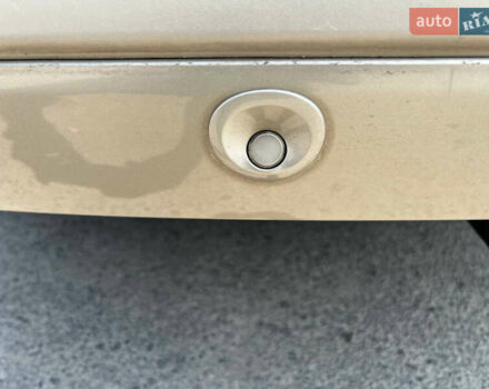 Бежевый Рено Меган, объемом двигателя 2 л и пробегом 190 тыс. км за 6300 $, фото 20 на Automoto.ua