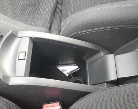 Бежевый Рено Меган, объемом двигателя 1.6 л и пробегом 370 тыс. км за 4000 $, фото 13 на Automoto.ua