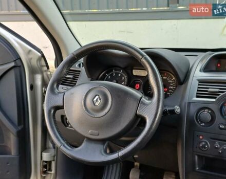 Бежевый Рено Меган, объемом двигателя 1.6 л и пробегом 195 тыс. км за 4800 $, фото 15 на Automoto.ua