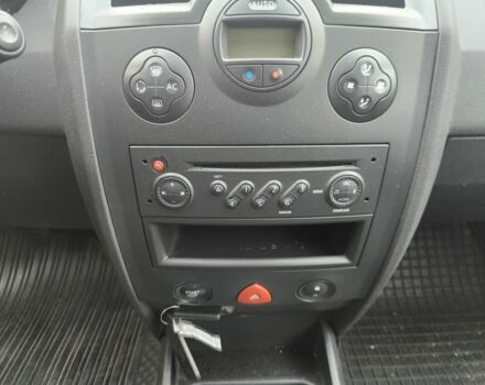 Бежевий Рено Меган, об'ємом двигуна 1.6 л та пробігом 220 тис. км за 5300 $, фото 16 на Automoto.ua