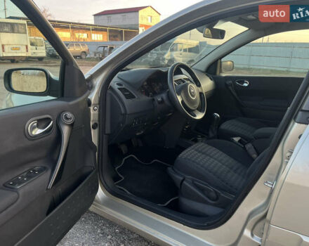 Бежевый Рено Меган, объемом двигателя 1.6 л и пробегом 177 тыс. км за 5899 $, фото 19 на Automoto.ua