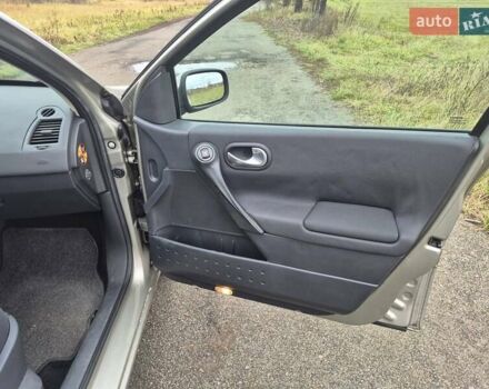 Бежевый Рено Меган, объемом двигателя 1.6 л и пробегом 135 тыс. км за 5450 $, фото 14 на Automoto.ua