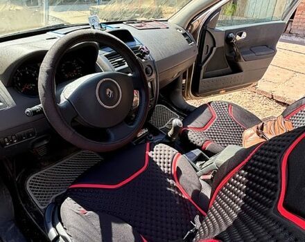 Бежевий Рено Меган, об'ємом двигуна 1.6 л та пробігом 0 тис. км за 6500 $, фото 1 на Automoto.ua