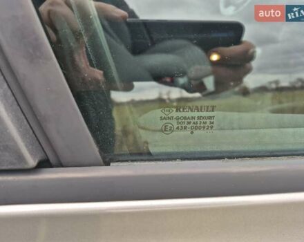 Бежевый Рено Меган, объемом двигателя 1.6 л и пробегом 135 тыс. км за 5450 $, фото 16 на Automoto.ua