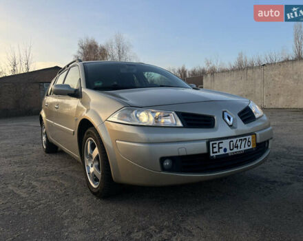 Бежевый Рено Меган, объемом двигателя 1.6 л и пробегом 177 тыс. км за 5899 $, фото 16 на Automoto.ua