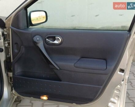 Бежевый Рено Меган, объемом двигателя 1.6 л и пробегом 195 тыс. км за 4800 $, фото 26 на Automoto.ua