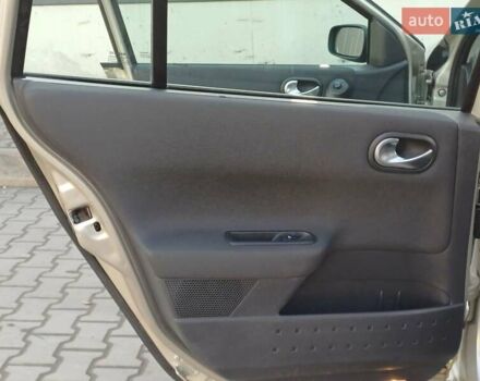 Бежевый Рено Меган, объемом двигателя 1.6 л и пробегом 195 тыс. км за 4800 $, фото 24 на Automoto.ua