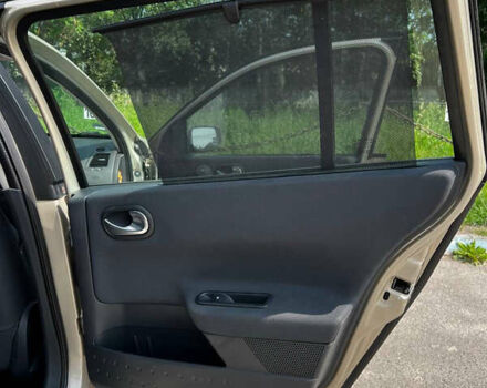 Бежевый Рено Меган, объемом двигателя 2 л и пробегом 190 тыс. км за 6300 $, фото 7 на Automoto.ua