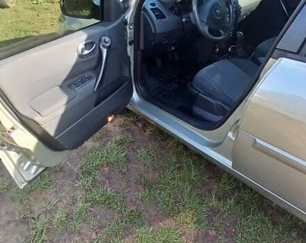 Бежевый Рено Меган, объемом двигателя 1.6 л и пробегом 218 тыс. км за 5200 $, фото 5 на Automoto.ua