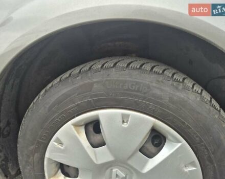 Бежевый Рено Меган, объемом двигателя 1.6 л и пробегом 135 тыс. км за 5450 $, фото 13 на Automoto.ua