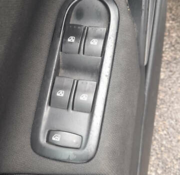 Бежевый Рено Меган, объемом двигателя 1.6 л и пробегом 370 тыс. км за 4000 $, фото 23 на Automoto.ua