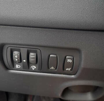 Бежевый Рено Меган, объемом двигателя 1.6 л и пробегом 370 тыс. км за 4000 $, фото 11 на Automoto.ua