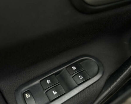 Бежевий Рено Меган, об'ємом двигуна 1.6 л та пробігом 210 тис. км за 6200 $, фото 11 на Automoto.ua