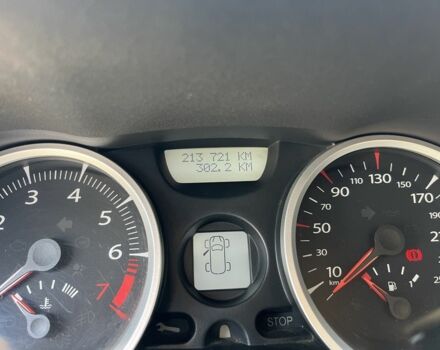 Бежевый Рено Меган, объемом двигателя 2 л и пробегом 213 тыс. км за 5000 $, фото 12 на Automoto.ua