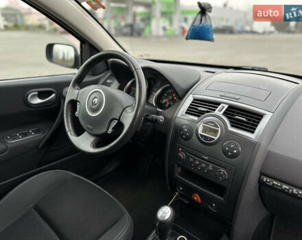 Бежевий Рено Меган, об'ємом двигуна 1.6 л та пробігом 210 тис. км за 6200 $, фото 32 на Automoto.ua