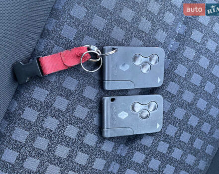 Бежевый Рено Меган, объемом двигателя 1.6 л и пробегом 230 тыс. км за 5800 $, фото 19 на Automoto.ua