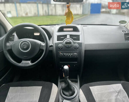 Бежевый Рено Меган, объемом двигателя 1.6 л и пробегом 248 тыс. км за 4699 $, фото 10 на Automoto.ua