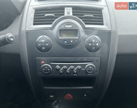 Бежевый Рено Меган, объемом двигателя 1.6 л и пробегом 248 тыс. км за 4699 $, фото 11 на Automoto.ua