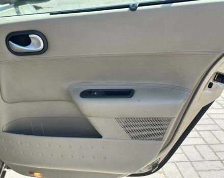 Бежевый Рено Меган, объемом двигателя 1.9 л и пробегом 295 тыс. км за 3990 $, фото 13 на Automoto.ua