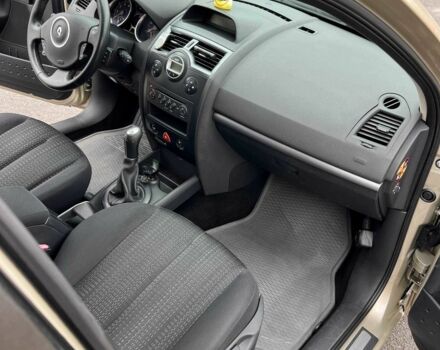 Бежевий Рено Меган, об'ємом двигуна 1.6 л та пробігом 274 тис. км за 5200 $, фото 9 на Automoto.ua