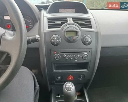 Бежевый Рено Меган, объемом двигателя 1.6 л и пробегом 234 тыс. км за 4750 $, фото 16 на Automoto.ua