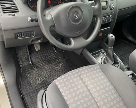 Бежевый Рено Меган, объемом двигателя 1.6 л и пробегом 230 тыс. км за 5650 $, фото 8 на Automoto.ua