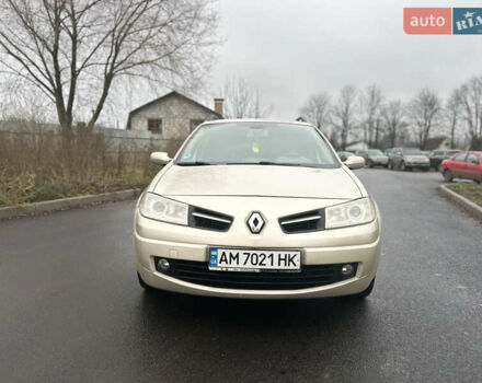 Бежевый Рено Меган, объемом двигателя 1.6 л и пробегом 248 тыс. км за 4699 $, фото 1 на Automoto.ua