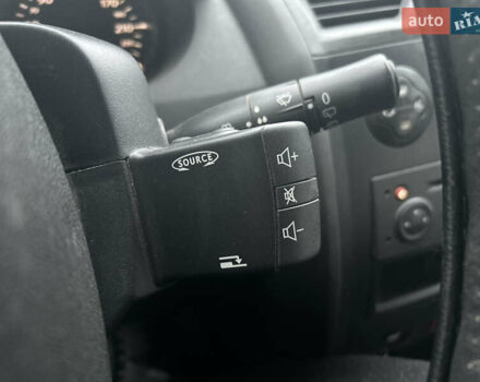 Бежевый Рено Меган, объемом двигателя 1.6 л и пробегом 248 тыс. км за 4699 $, фото 13 на Automoto.ua