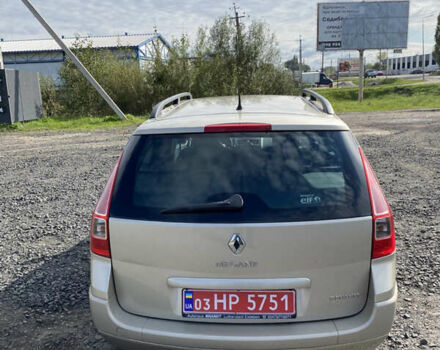 Бежевый Рено Меган, объемом двигателя 1.6 л и пробегом 230 тыс. км за 5800 $, фото 5 на Automoto.ua