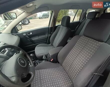 Бежевый Рено Меган, объемом двигателя 1.6 л и пробегом 234 тыс. км за 4750 $, фото 13 на Automoto.ua