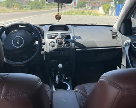 Бежевый Рено Меган, объемом двигателя 2 л и пробегом 213 тыс. км за 5000 $, фото 8 на Automoto.ua