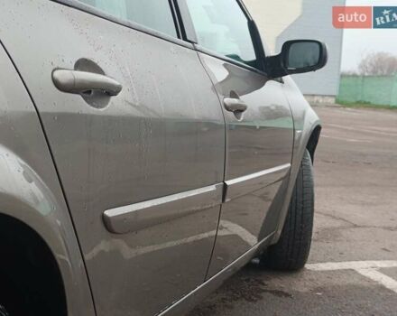 Бежевый Рено Меган, объемом двигателя 1.6 л и пробегом 234 тыс. км за 4750 $, фото 4 на Automoto.ua