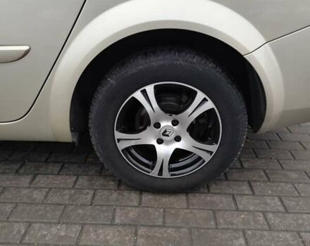 Бежевый Рено Меган, объемом двигателя 1.6 л и пробегом 191 тыс. км за 5900 $, фото 17 на Automoto.ua