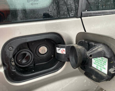 Бежевий Рено Меган, об'ємом двигуна 1.6 л та пробігом 299 тис. км за 4900 $, фото 19 на Automoto.ua