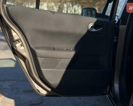 Бежевый Рено Меган, объемом двигателя 1.6 л и пробегом 209 тыс. км за 5650 $, фото 35 на Automoto.ua