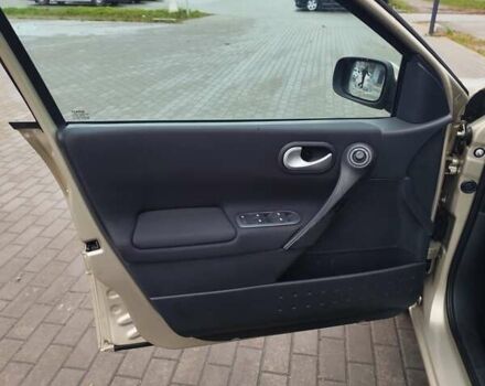 Бежевий Рено Меган, об'ємом двигуна 1.6 л та пробігом 191 тис. км за 6000 $, фото 24 на Automoto.ua